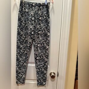 Agnes & Dora Black and White Patterned Leggings